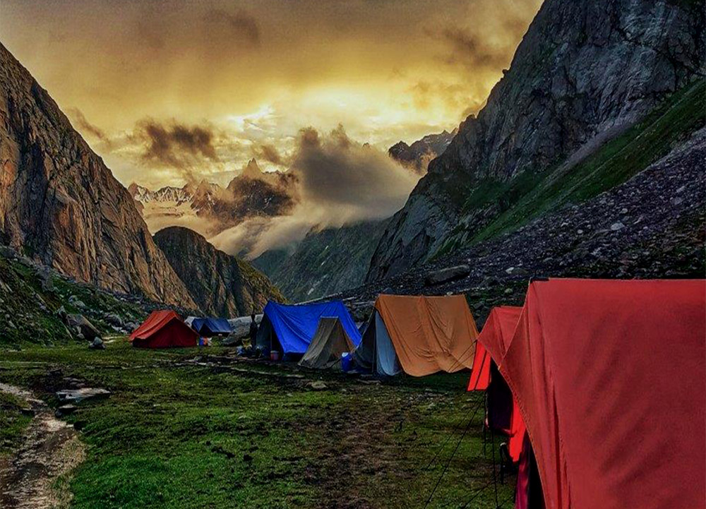 Himachal Pradesh landscape for the Kasol, Tosh & Parvati Backpacker Trip tour package