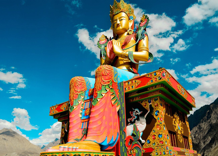 Ladakh landscape for the Leh, Nubra & Pangong Circuit tour package